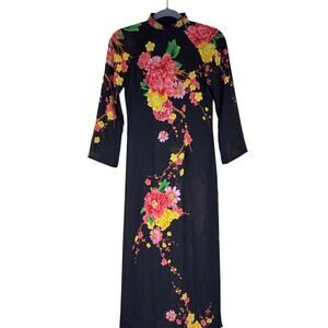 Floral Vietnamese tunic, quiet elegance, Asian inspired, statement, festival